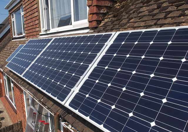 Fotovoltaikus rendszer a napelemek segítségével